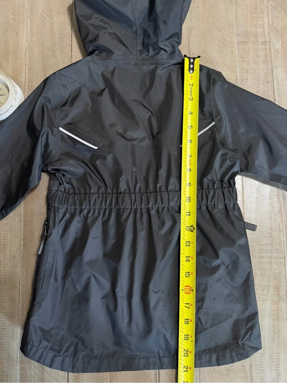 Patagonia Kids’ H2No Hooded Rain Jacket in Black, size XS (5–6) Unisex